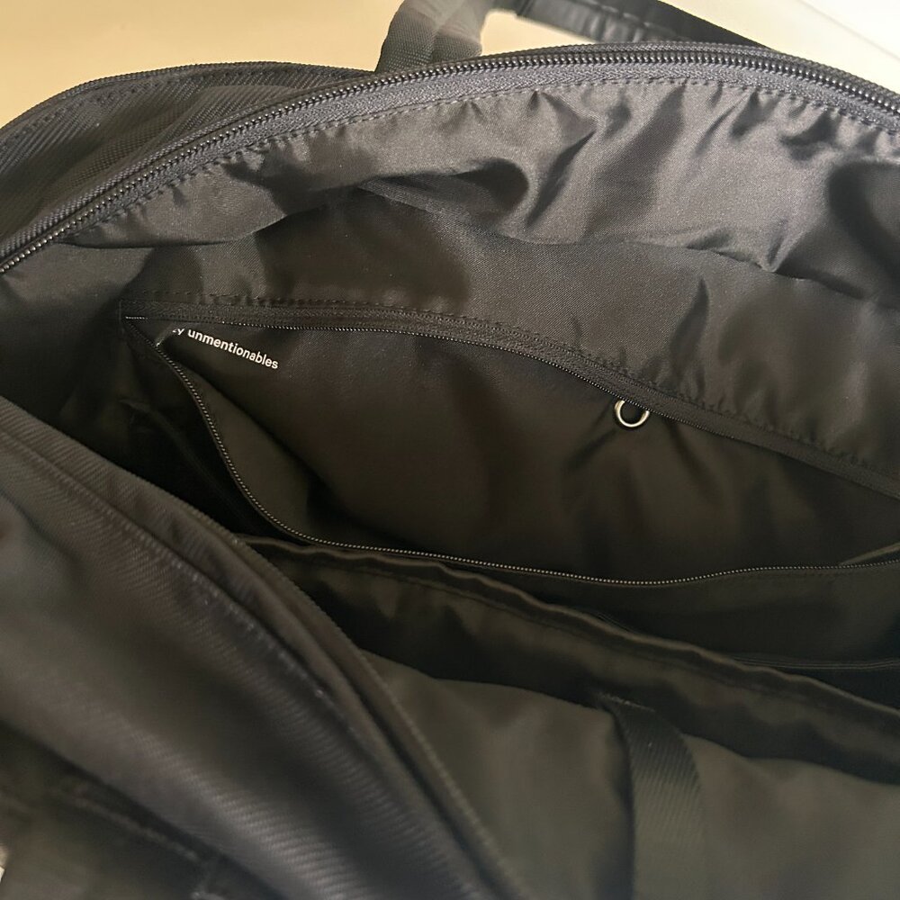 lululemon athletica go getter bag - Picture 11 of 14